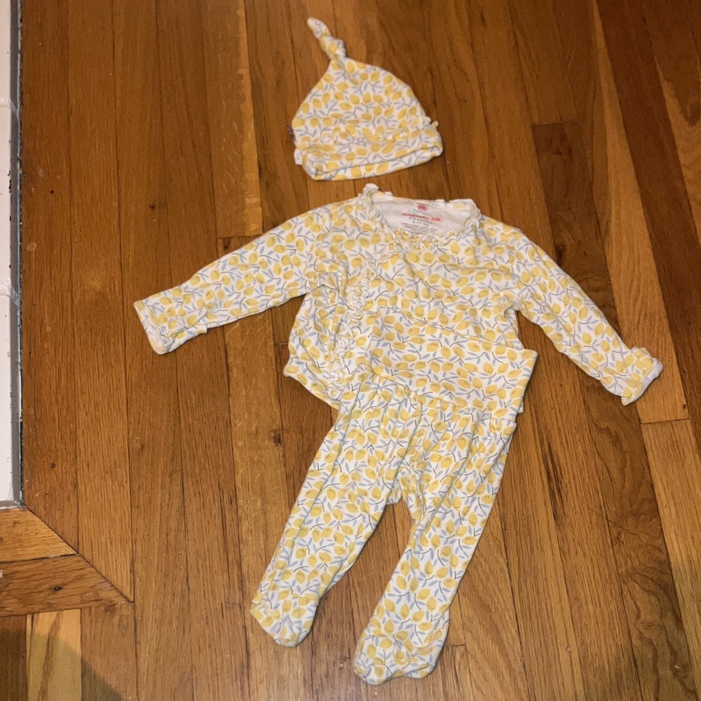 Magnetic Me Lemon Print Baby Outfit